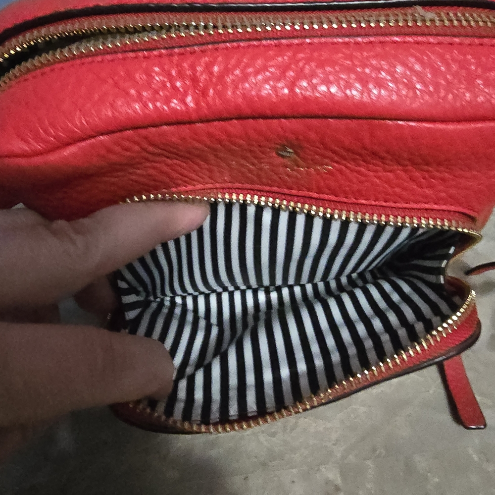 Kate Spade Cobble Hill Rosie Red Pebbled Leather Crossbody Bag - Picture 8 of 11